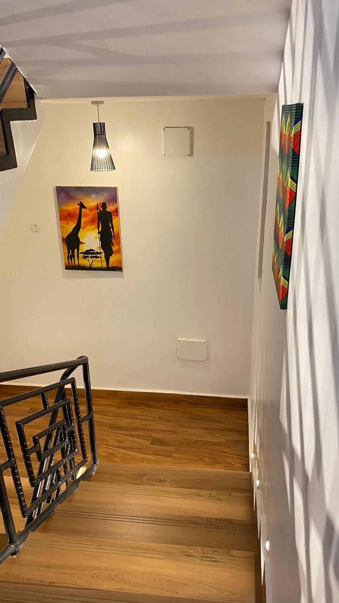 Nimaro Courts Hotel Ентебе Екстериор снимка