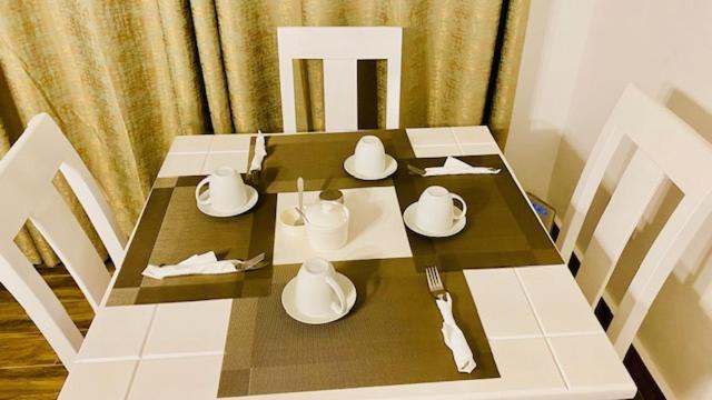 Nimaro Courts Hotel Ентебе Екстериор снимка